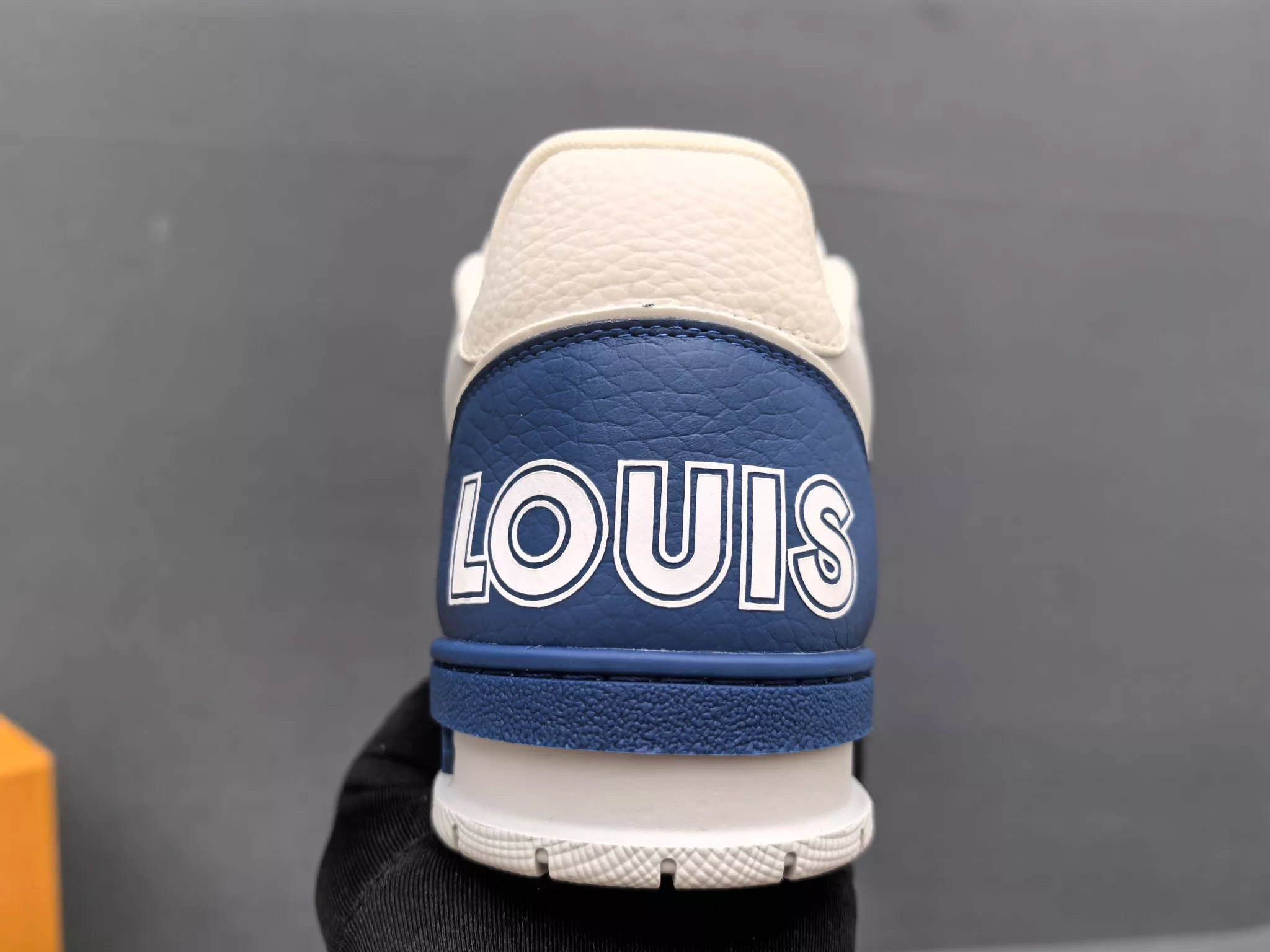 TopPick 5156 Louis Vuitton Casual Shoes For Men