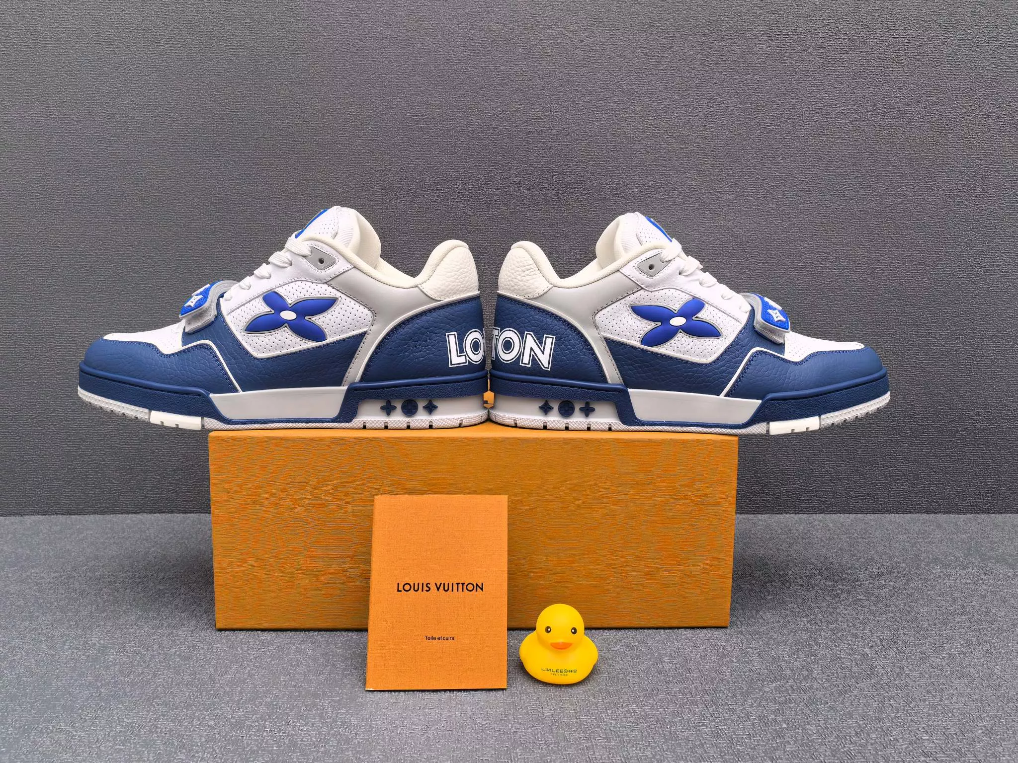 TopPick 5156 Louis Vuitton Casual Shoes For Men