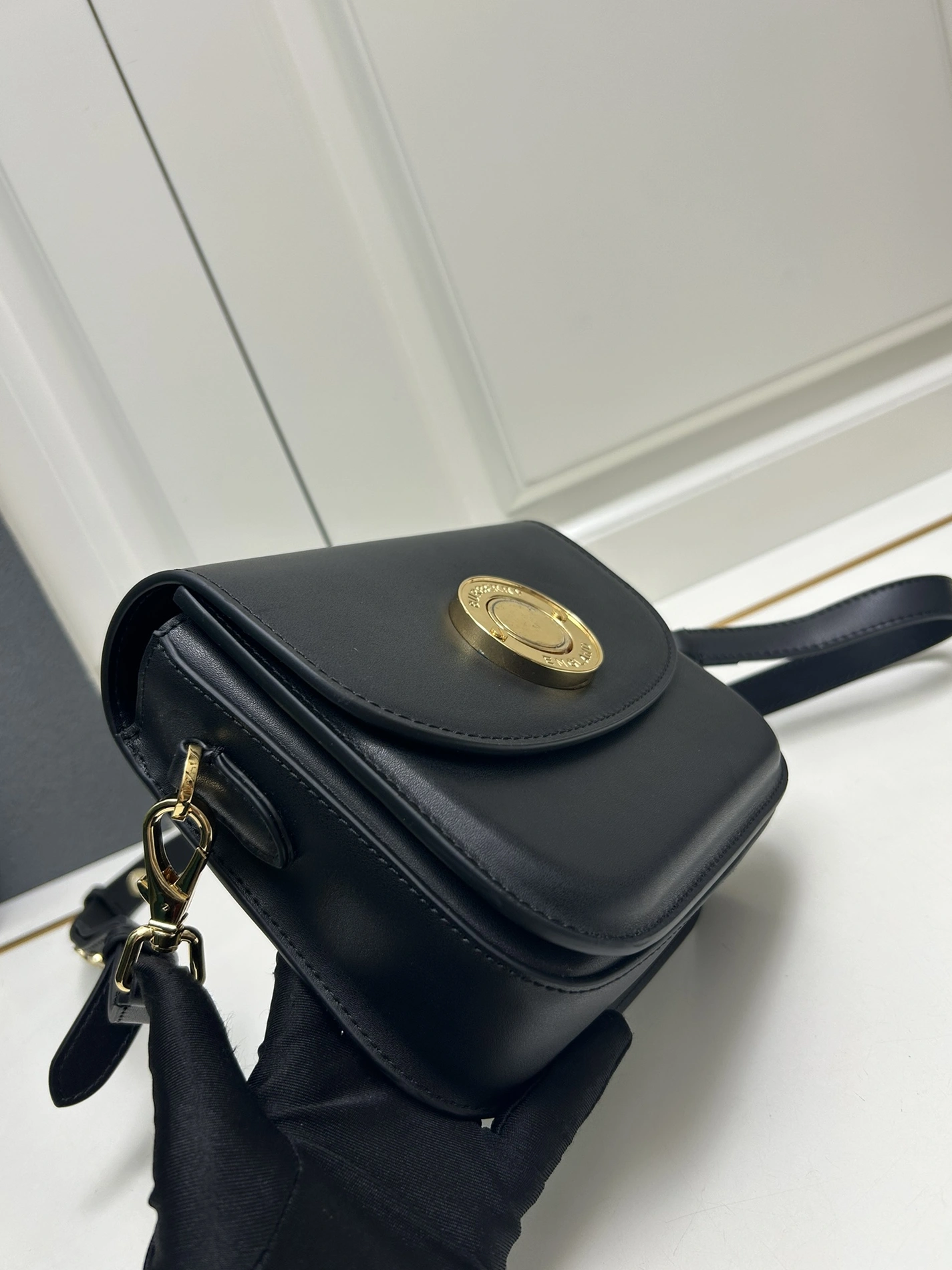 TopPick 5257 Burberry AAA Quality Messenger Bags For Women
