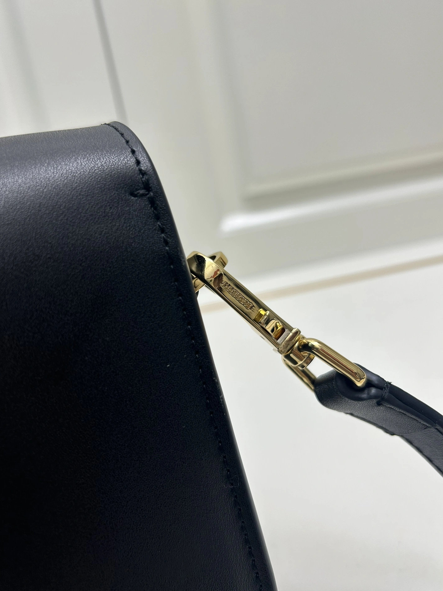 TopPick 5257 Burberry AAA Quality Messenger Bags For Women