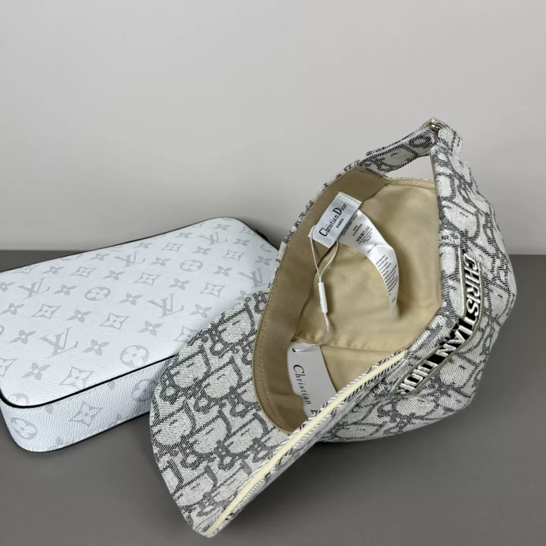 TopPick 5373 Christian Dior Caps