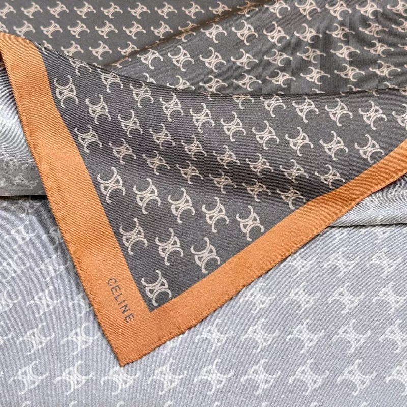 TopPick 600 Celine Silk Squares