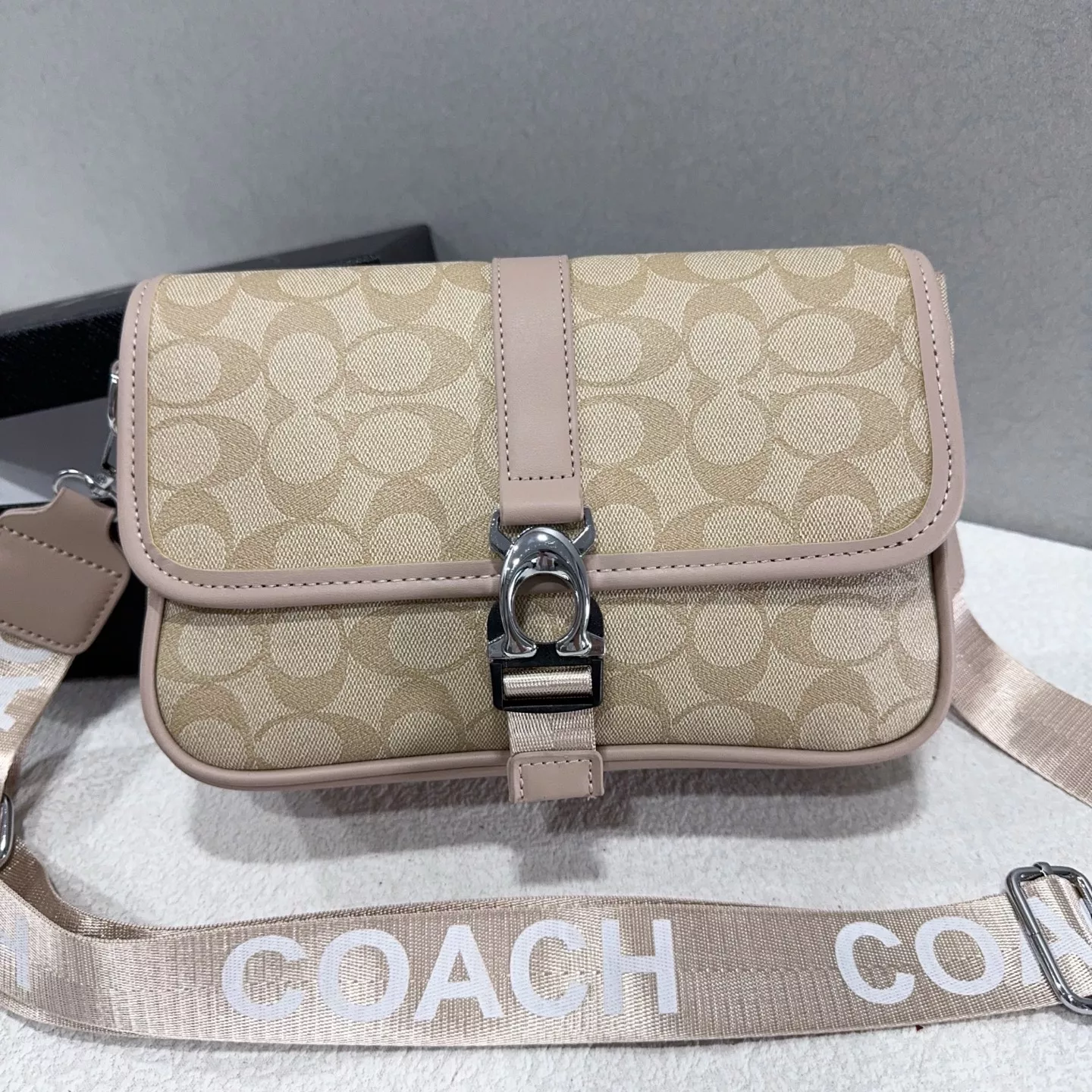 TopPick 625 Coach Messenger Bag For Women