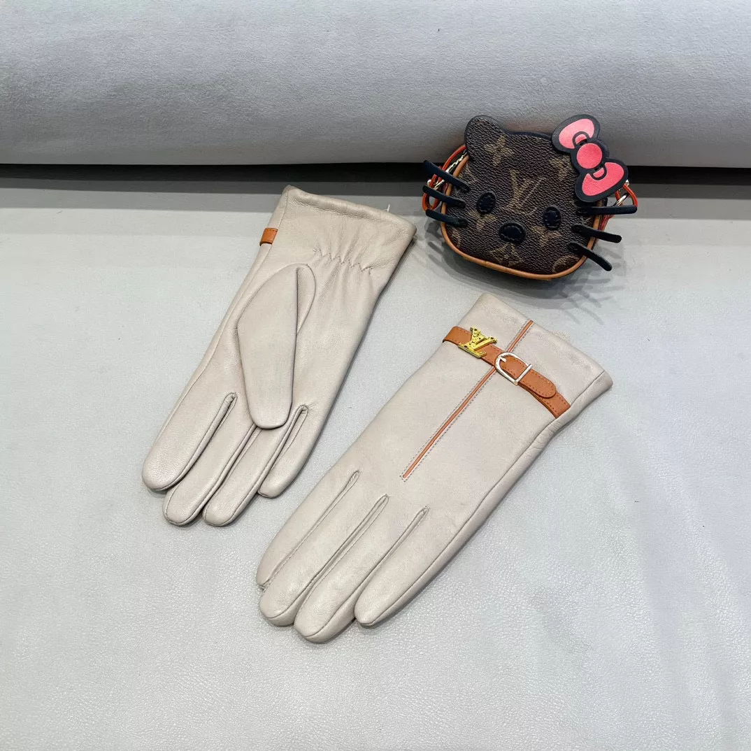 TopPick 6682 Louis Vuitton LV Gloves For Women