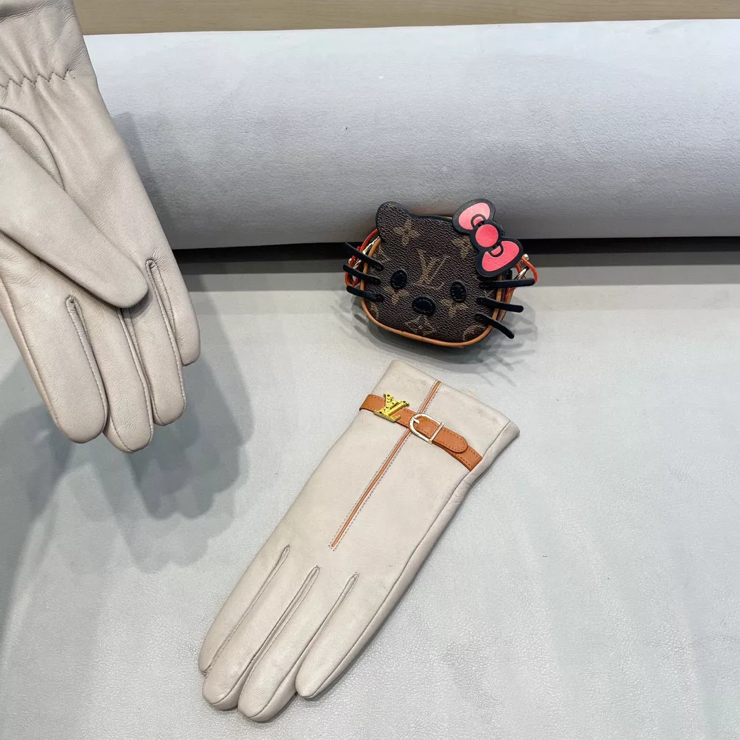 TopPick 6682 Louis Vuitton LV Gloves For Women