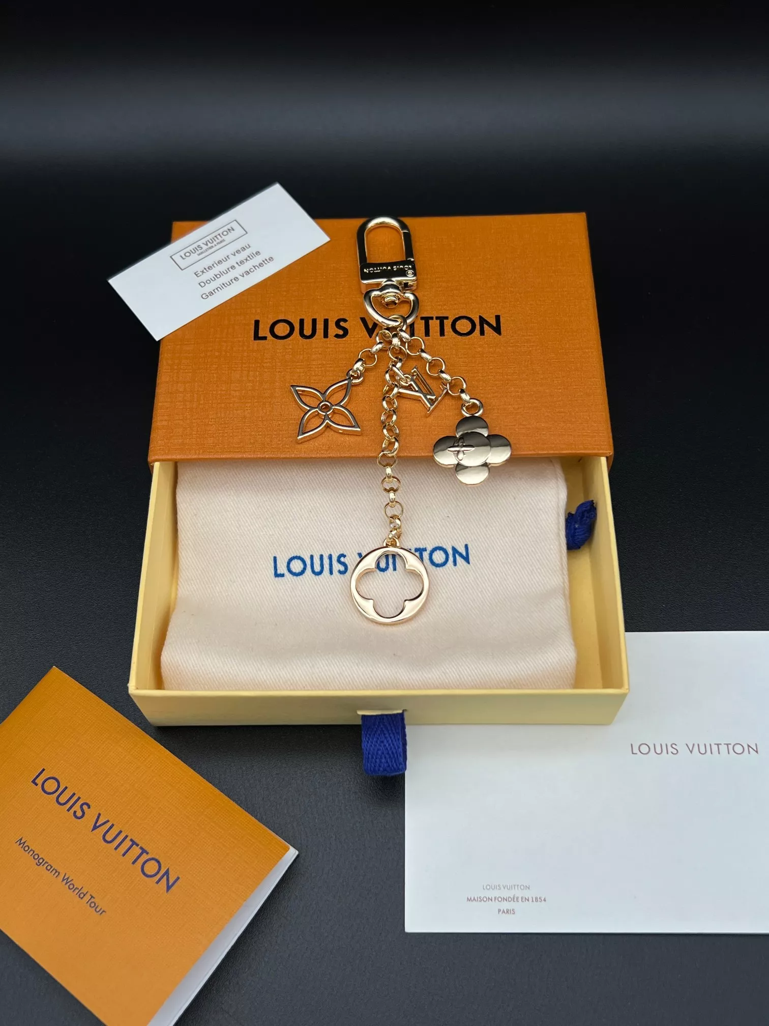 TopPick 7052 Louis Vuitton LV Key Holder And Bag Buckle
