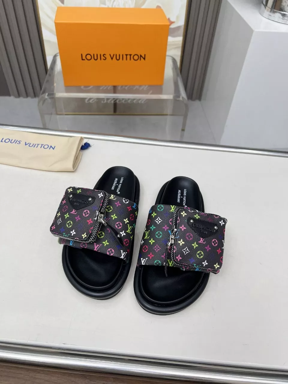 TopPick 7064 Louis Vuitton Slippers For Women