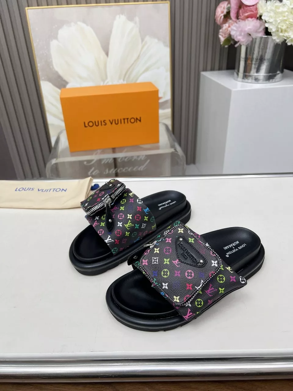 TopPick 7064 Louis Vuitton Slippers For Women