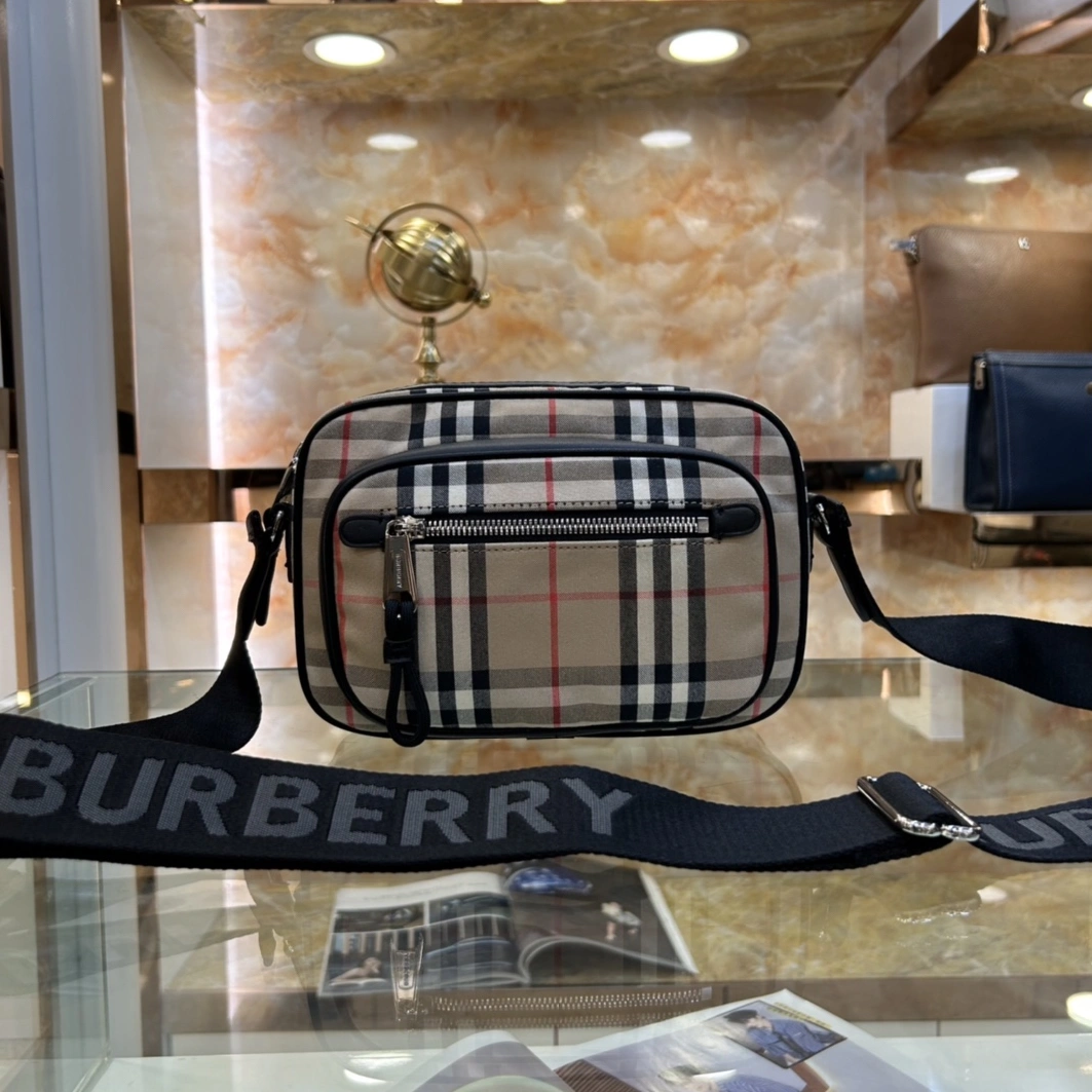 TopPick 718 Burberry AAA Man Messenger Bags
