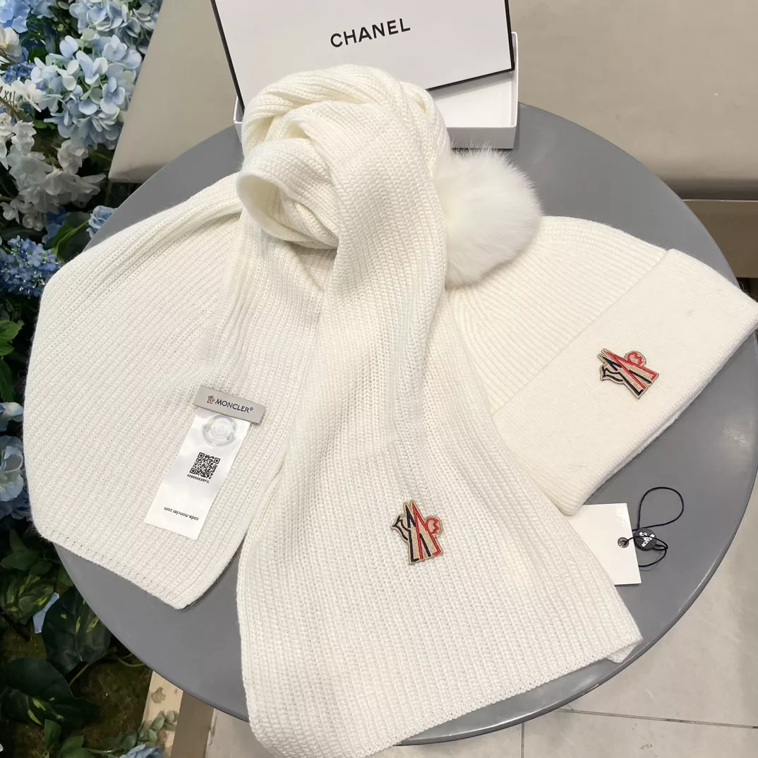 TopPick 8128 Moncler Hat and Scarf Set