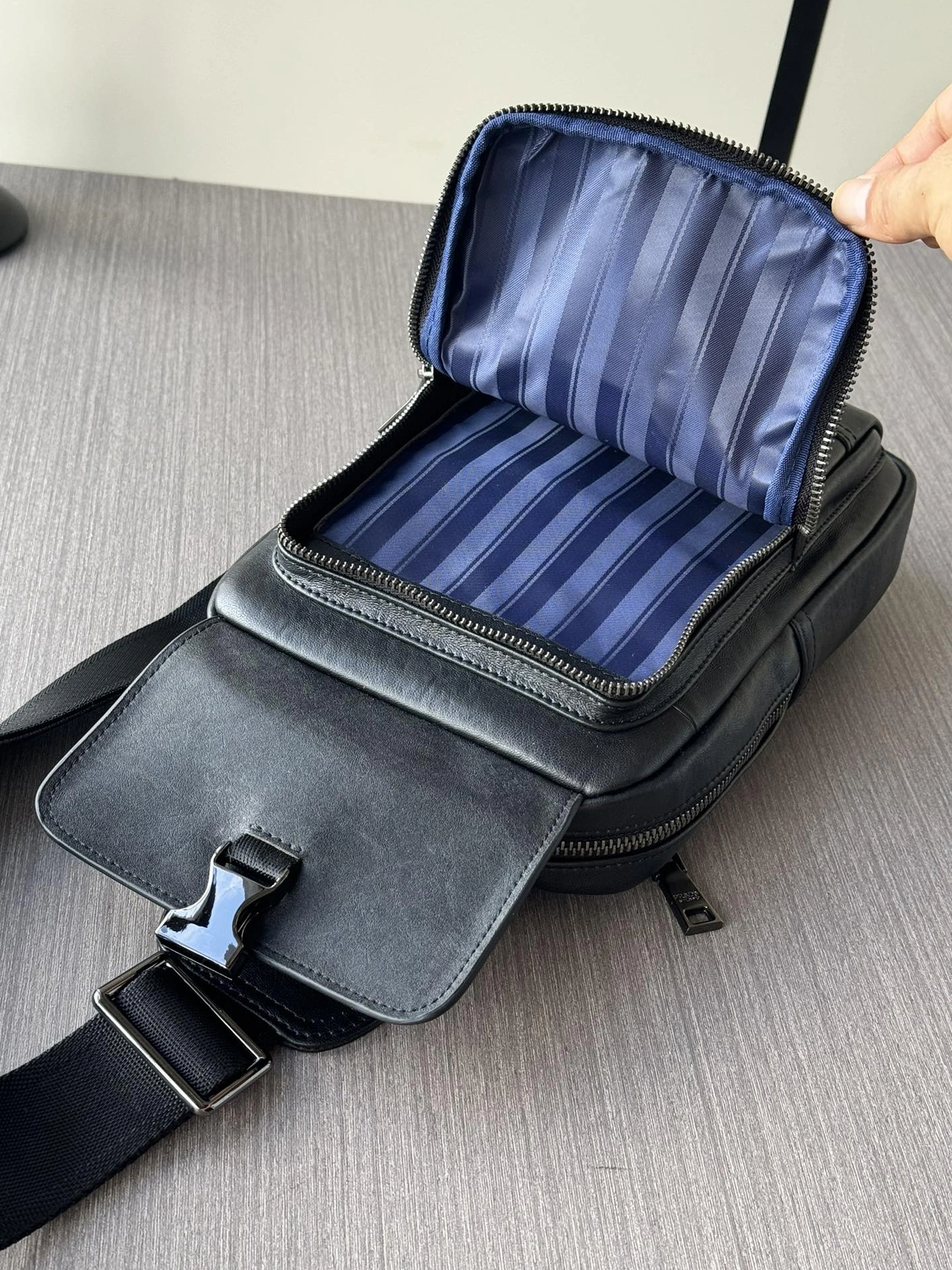 TopPick 8230 Prada AAA Man Messenger Bags