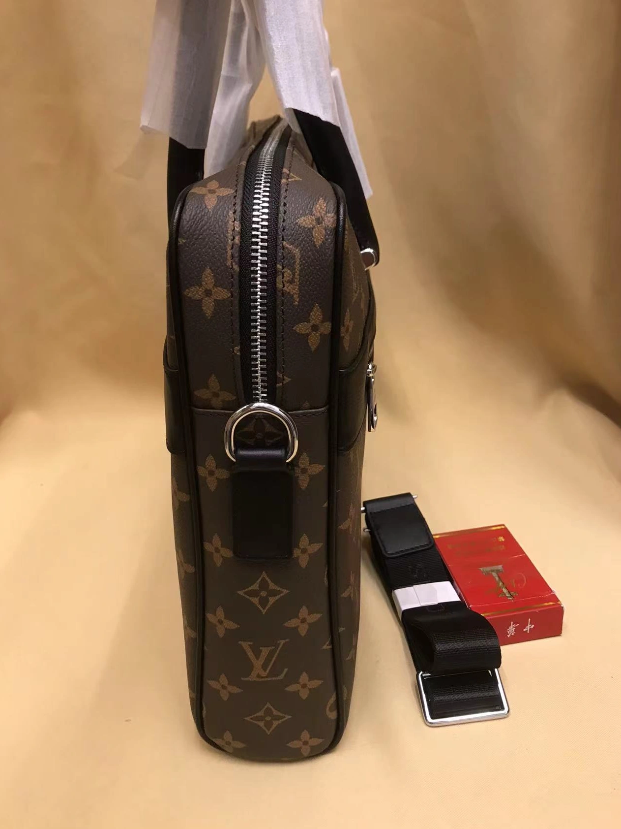 TopPick 829 Louis Vuitton AAA Man Handbags