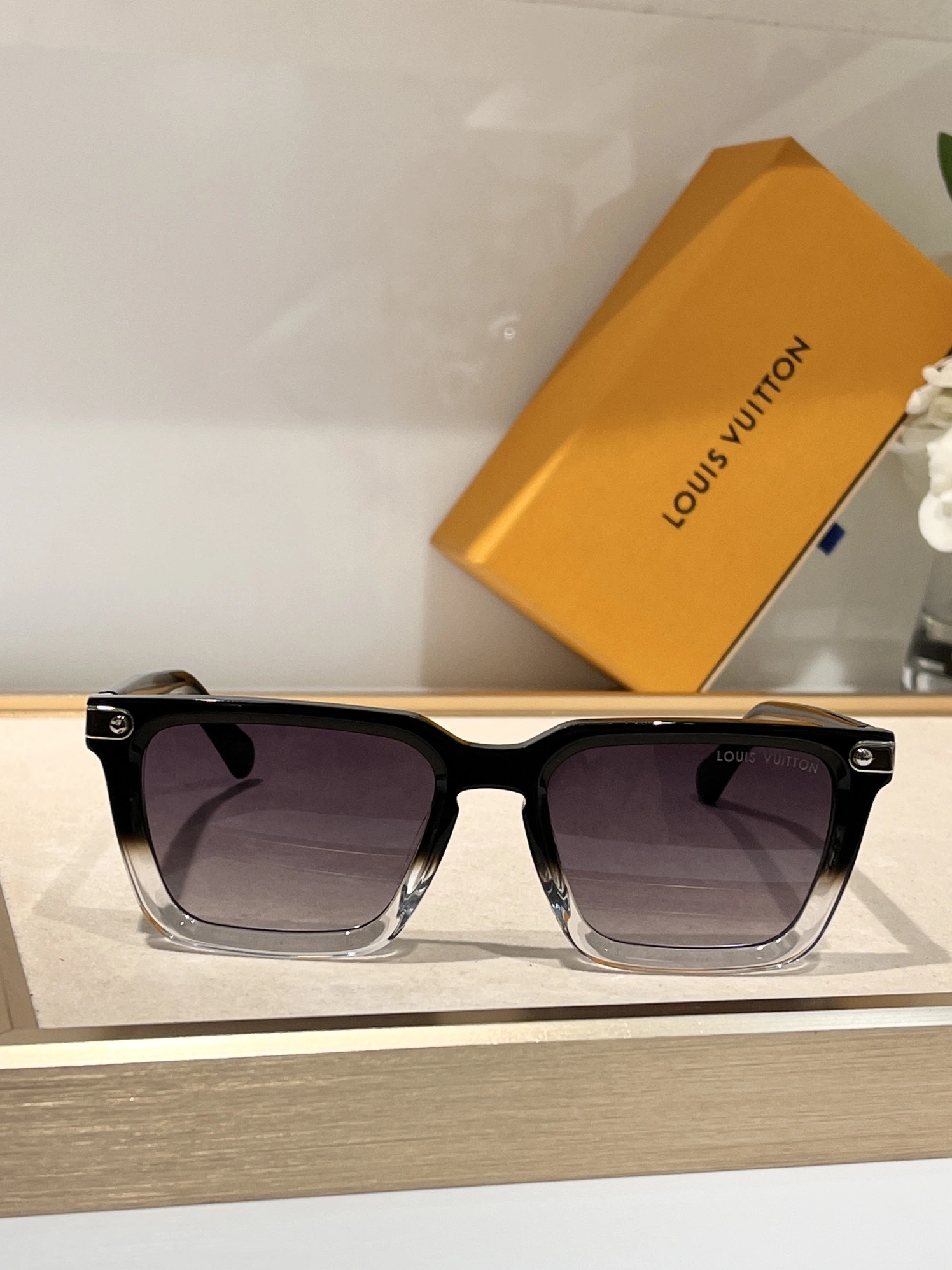 TopPick 9120 Louis Vuitton AAA Quality Sunglasses