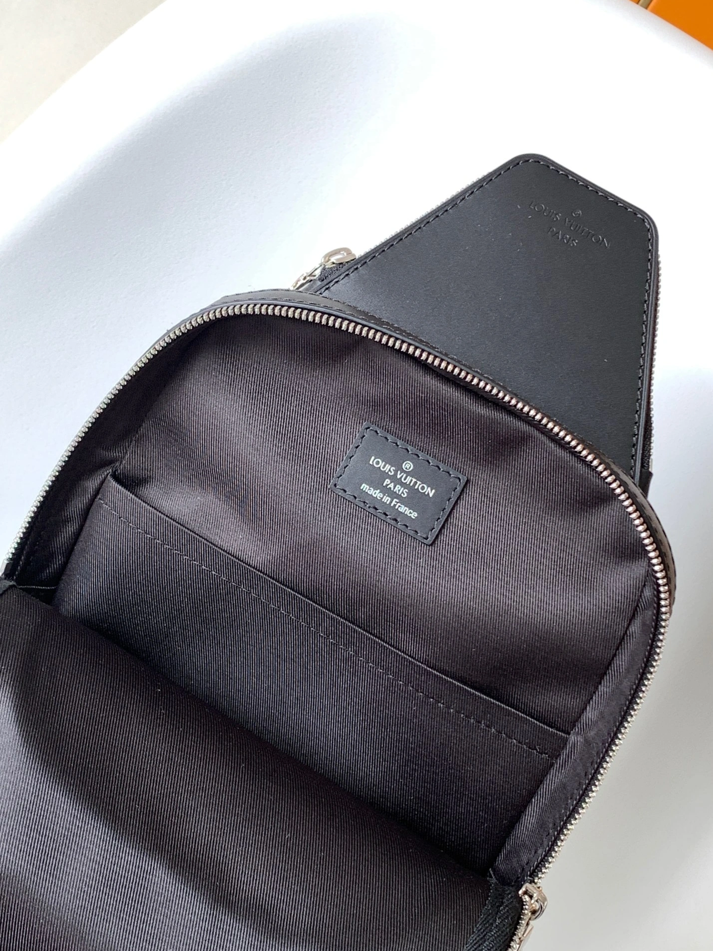 TopPick 9392 Louis Vuitton AAA Man Messenger Bags