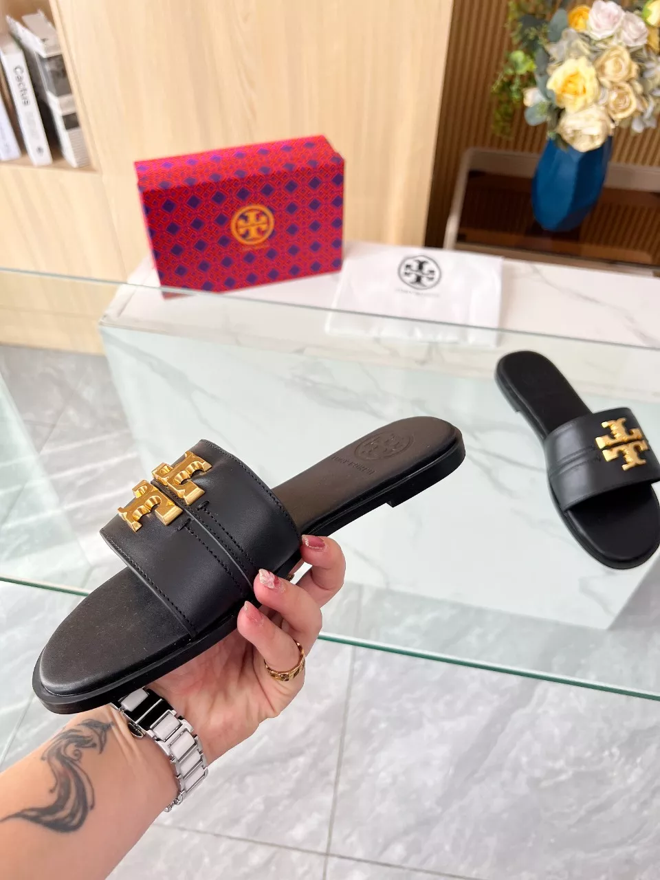 Tory Burch TB Slippers For Women Minimalist 3972