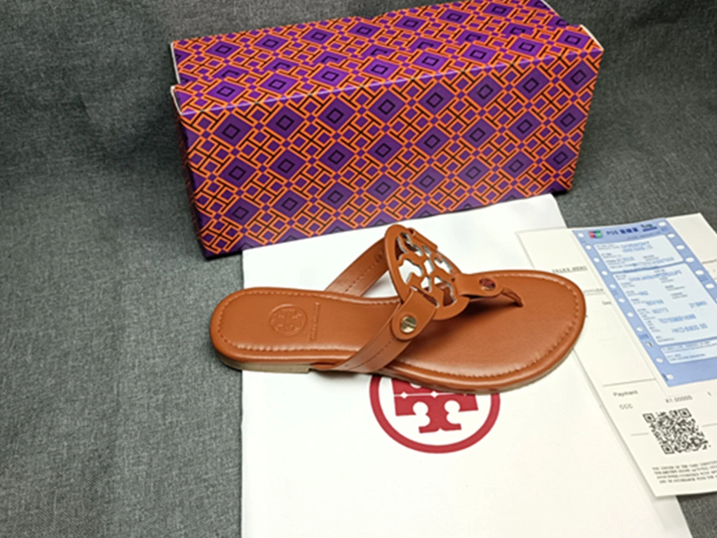 Tory Burch TB Slippers For Women Minimalist 8601