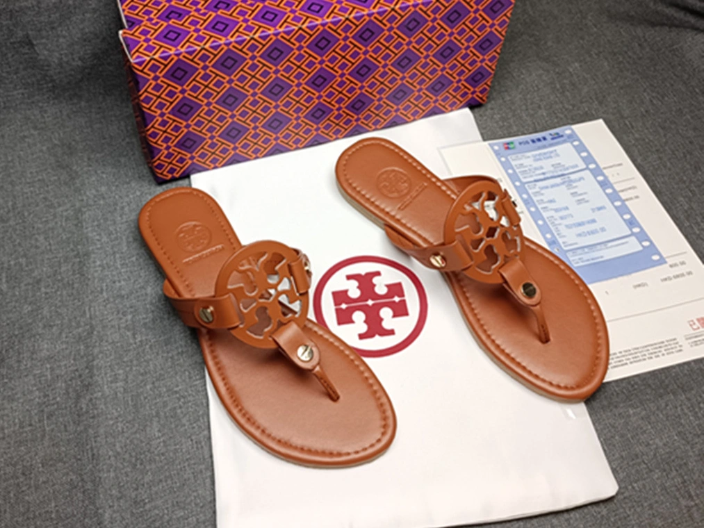 Tory Burch TB Slippers For Women Minimalist 8601