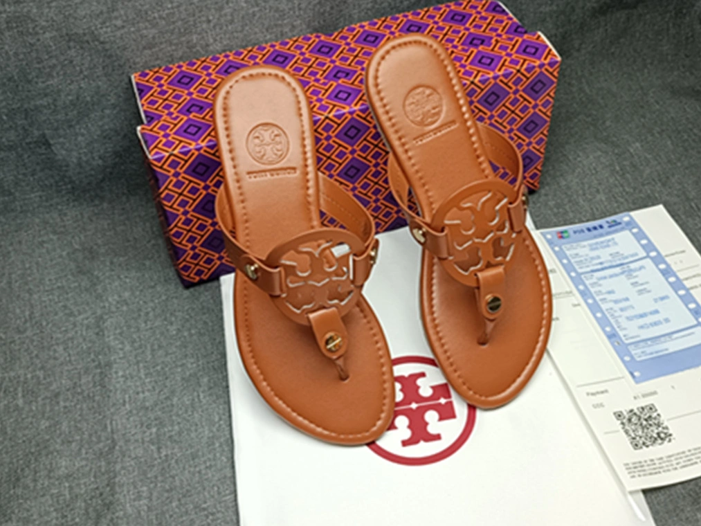 Tory Burch TB Slippers For Women Minimalist 8601