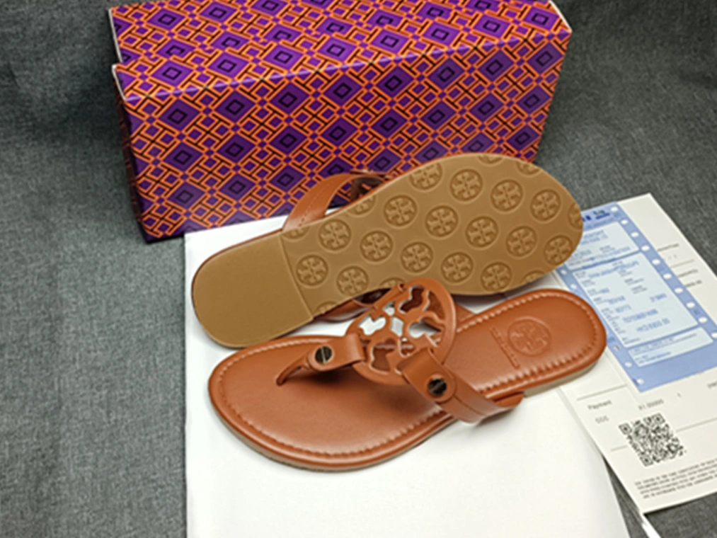 Tory Burch TB Slippers For Women Minimalist 8601