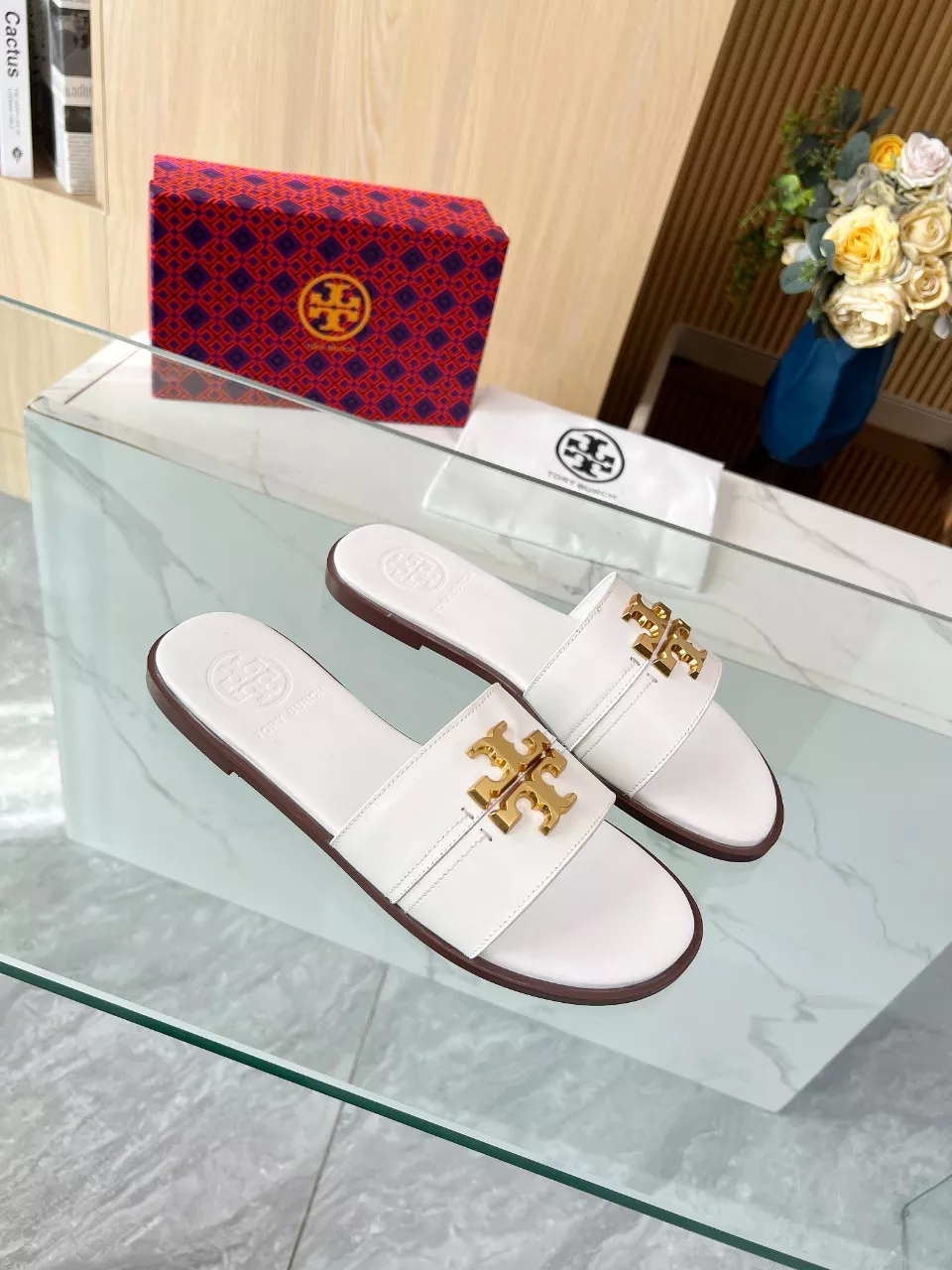Tory Burch TB Slippers For Women Minimalist 8638