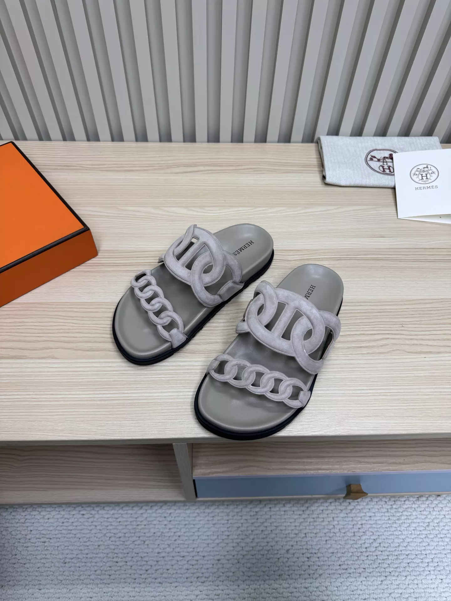 Trendsetting 1064 Hermes Slippers For Men