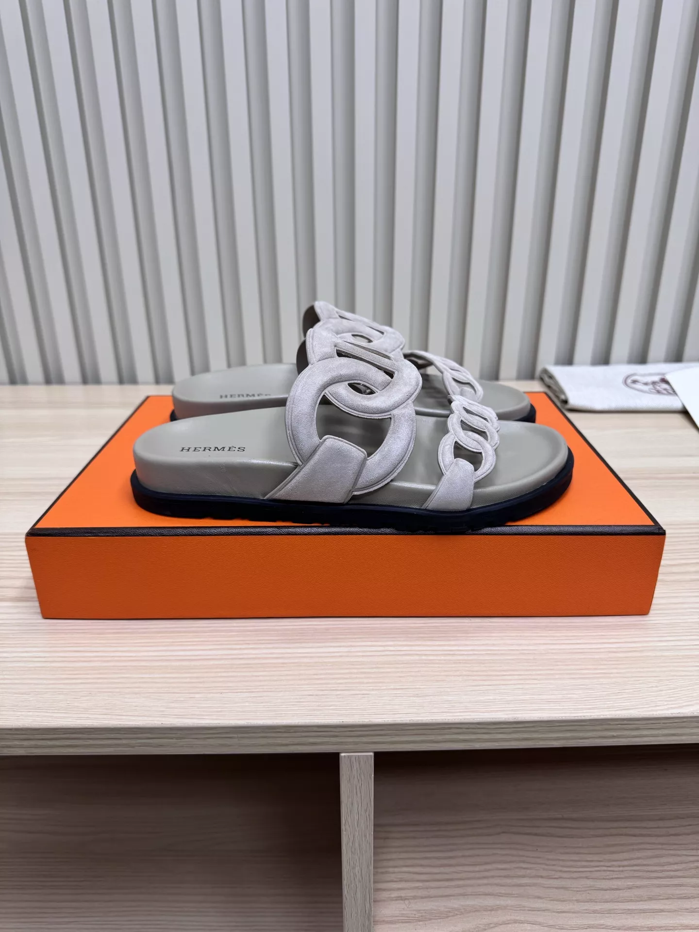 Trendsetting 1064 Hermes Slippers For Men