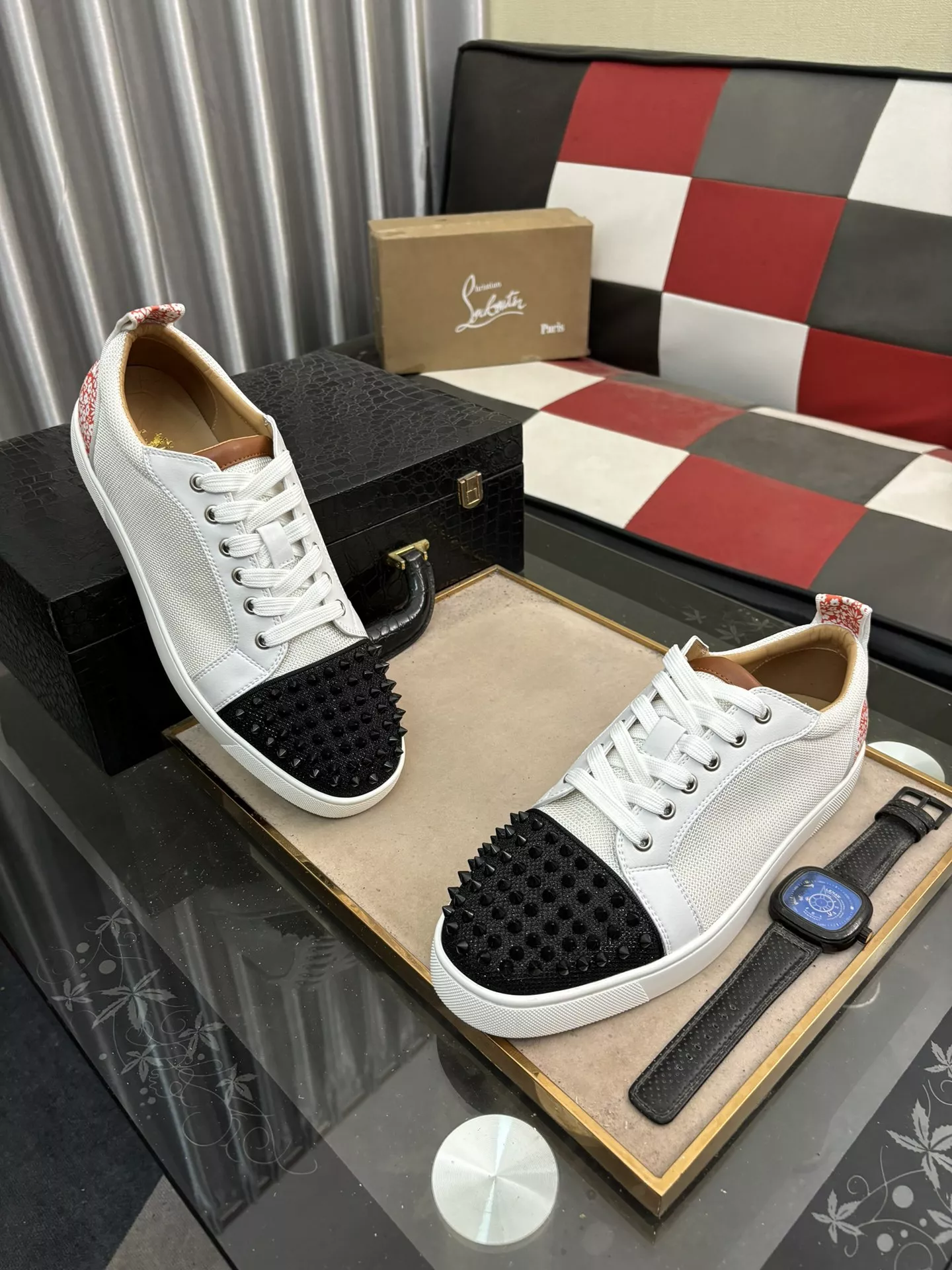 Trendsetting 1155 Christian Louboutin Casual Shoes For Men