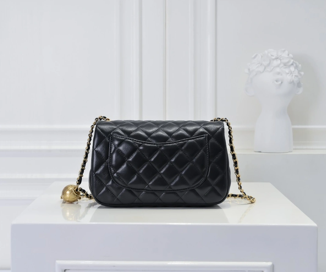 Trendsetting 1225 Chanel AAA Quality Messenger Bags