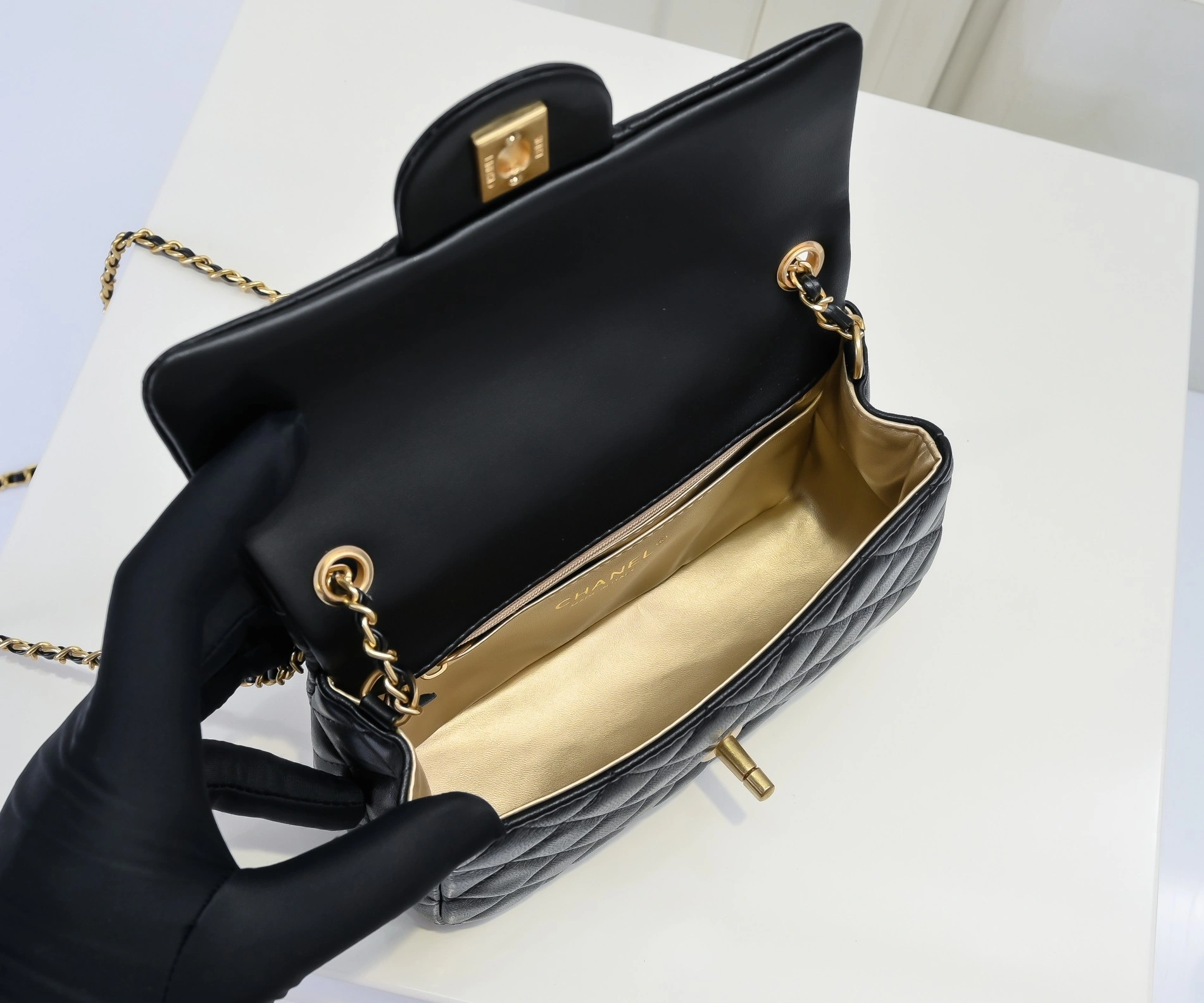 Trendsetting 1225 Chanel AAA Quality Messenger Bags