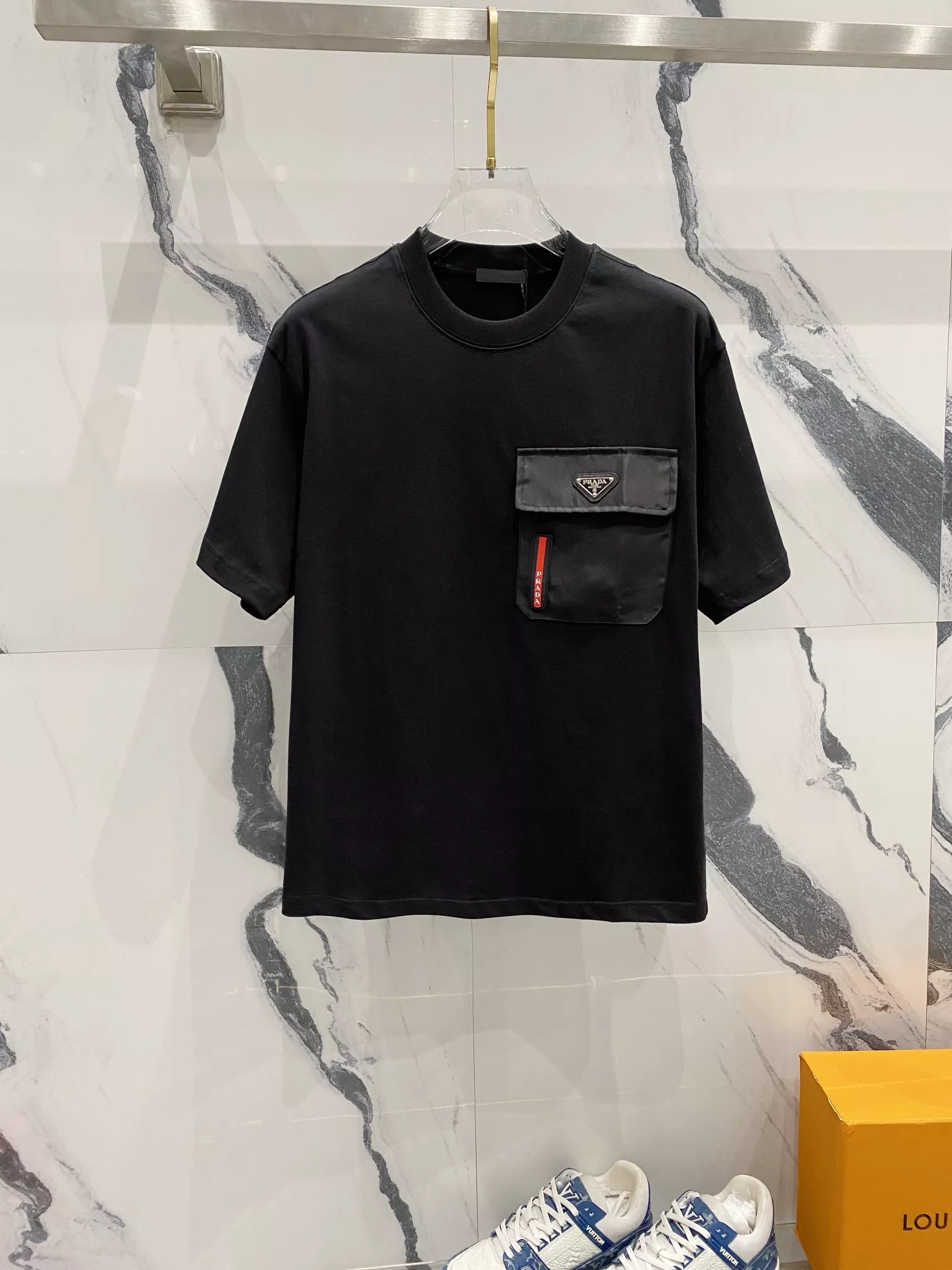 Trendsetting 1275 Prada T-Shirts Short Sleeved For Unisex