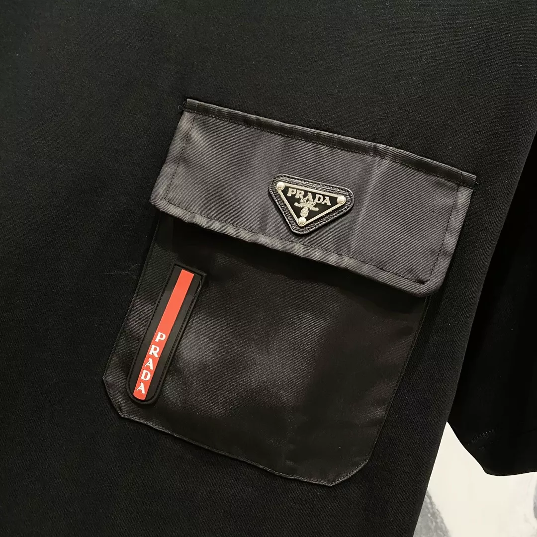 Trendsetting 1275 Prada T-Shirts Short Sleeved For Unisex