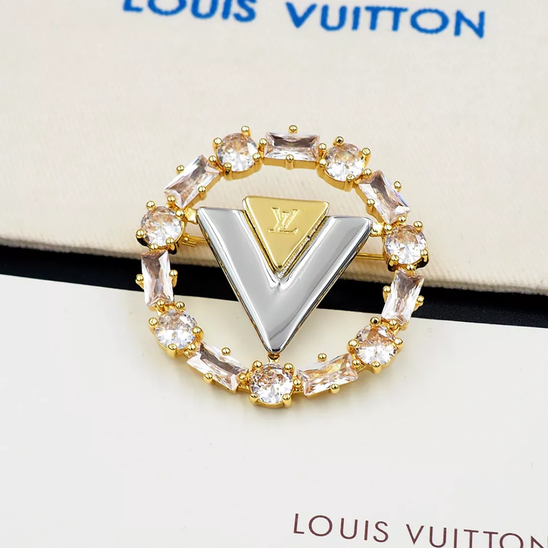 Trendsetting 1395 Louis Vuitton LV Brooches For Women
