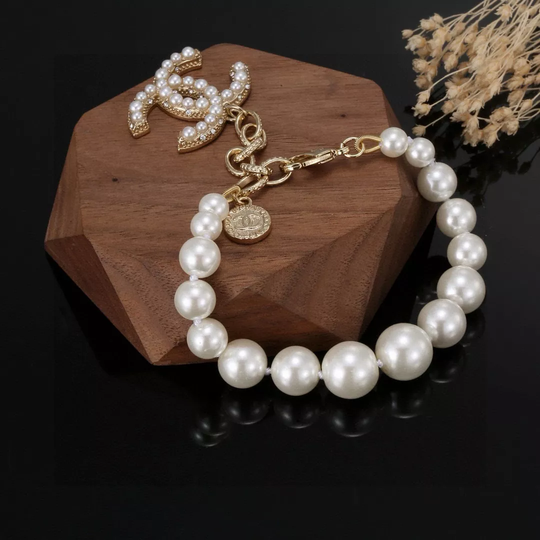 Trendsetting 1433 Chanel Bracelets For Women