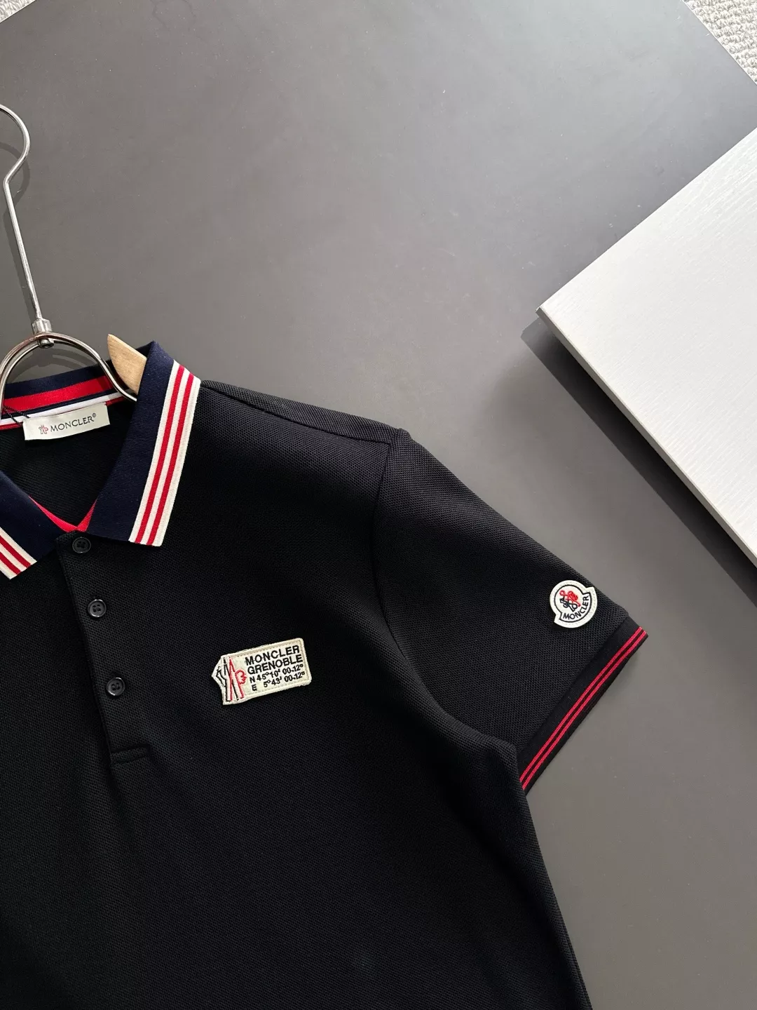 Trendsetting 1437 Moncler T-Shirts Short Sleeved For Men