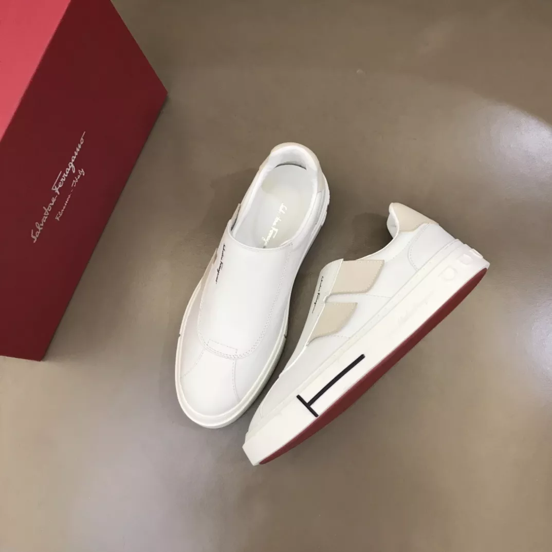 Trendsetting 1541 Salvatore Ferragamo Casual Shoes For Men