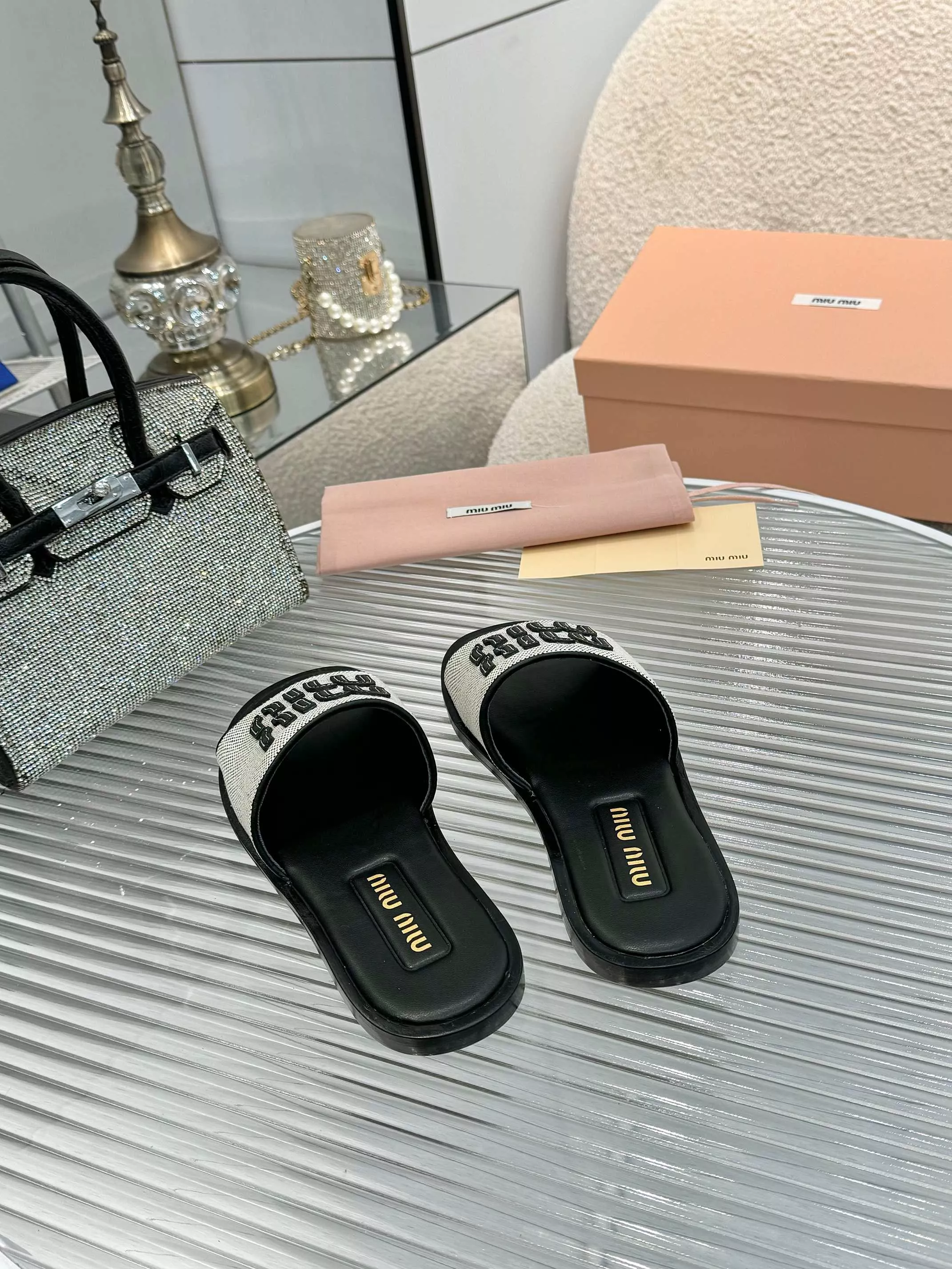 Trendsetting 1640 MIU MIU Slippers For Women