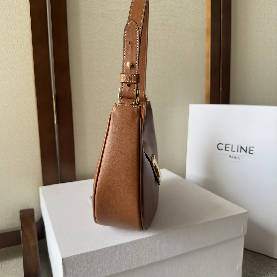 Trendsetting 1700 Celine AAA Quality Shoulder Bags For Women
