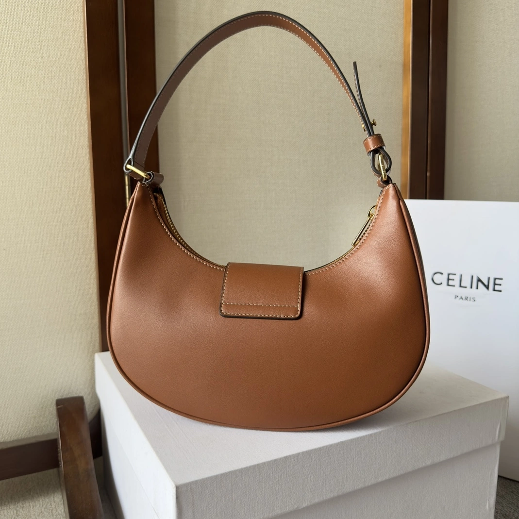 Trendsetting 1700 Celine AAA Quality Shoulder Bags For Women