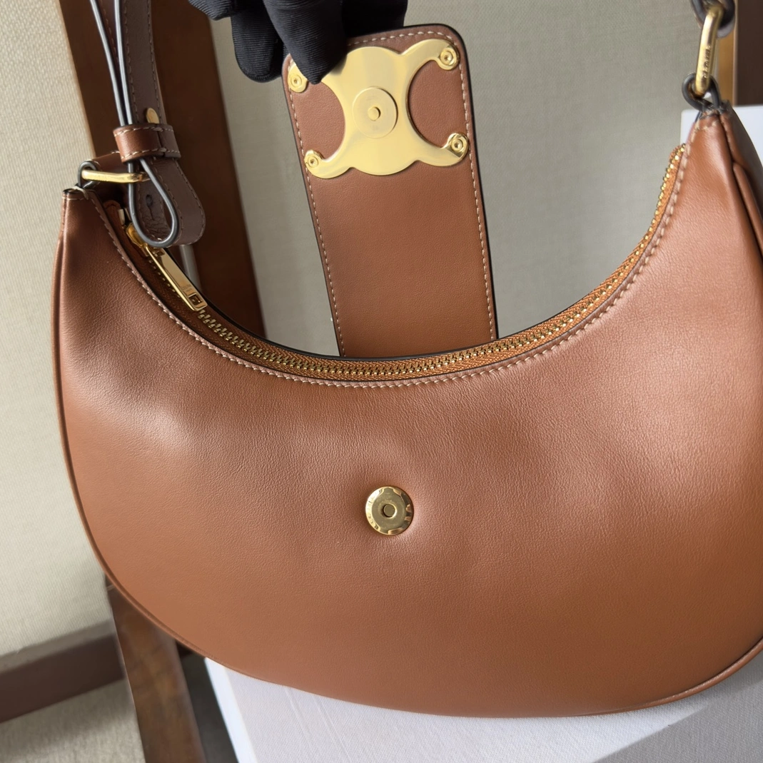 Trendsetting 1700 Celine AAA Quality Shoulder Bags For Women