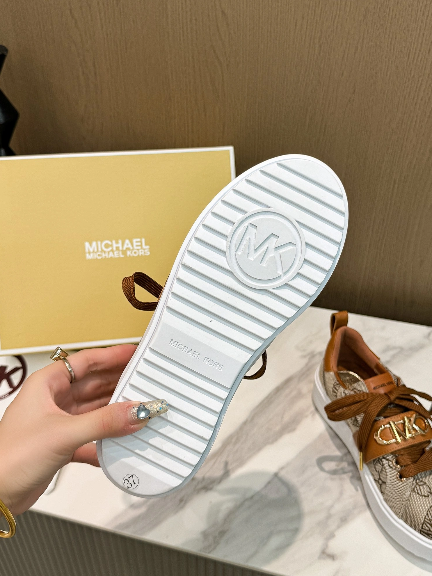 Trendsetting 1726 Michael Kors Casual Shoes For Women