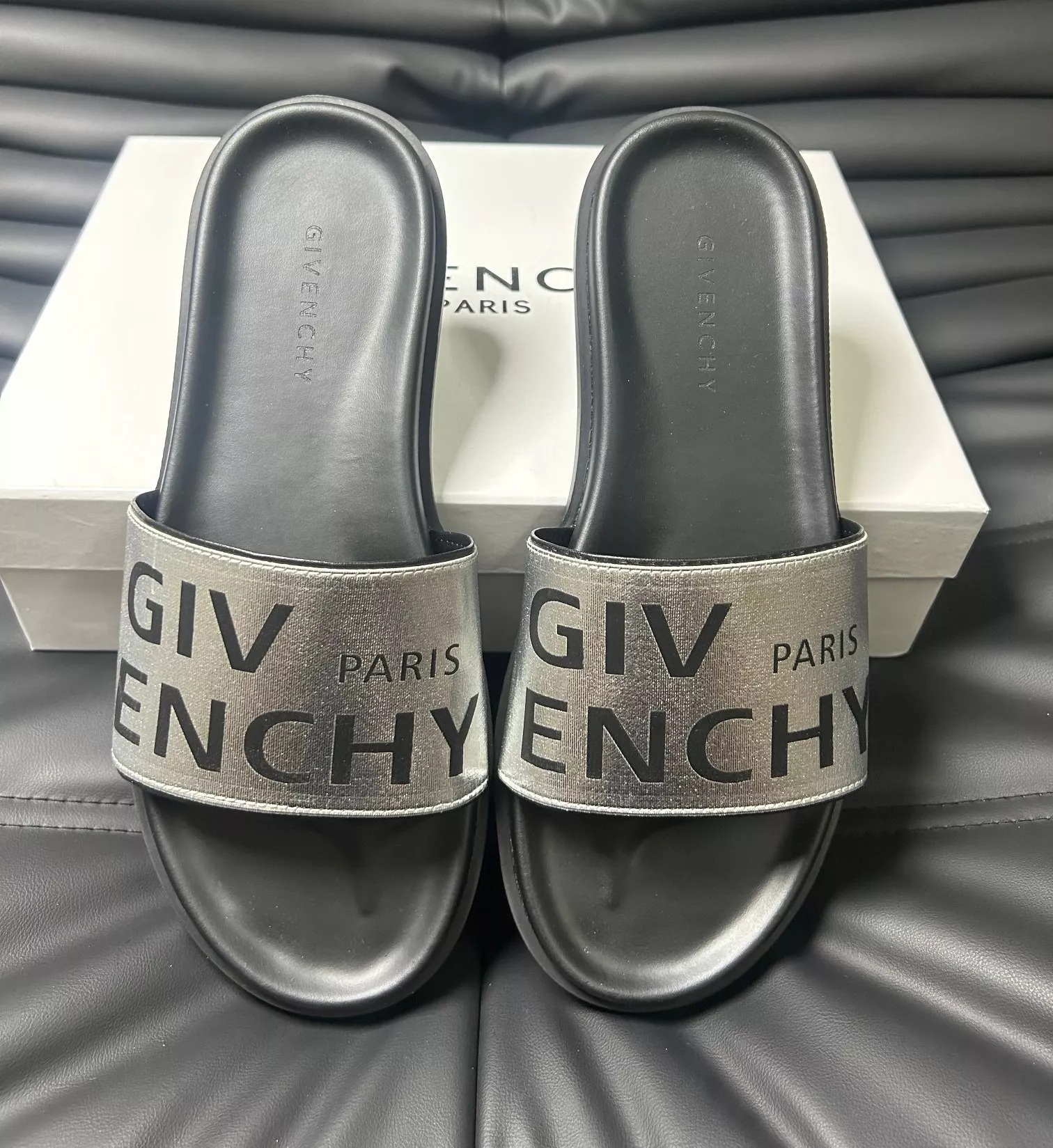 Trendsetting 1841 Givenchy Slippers For Men