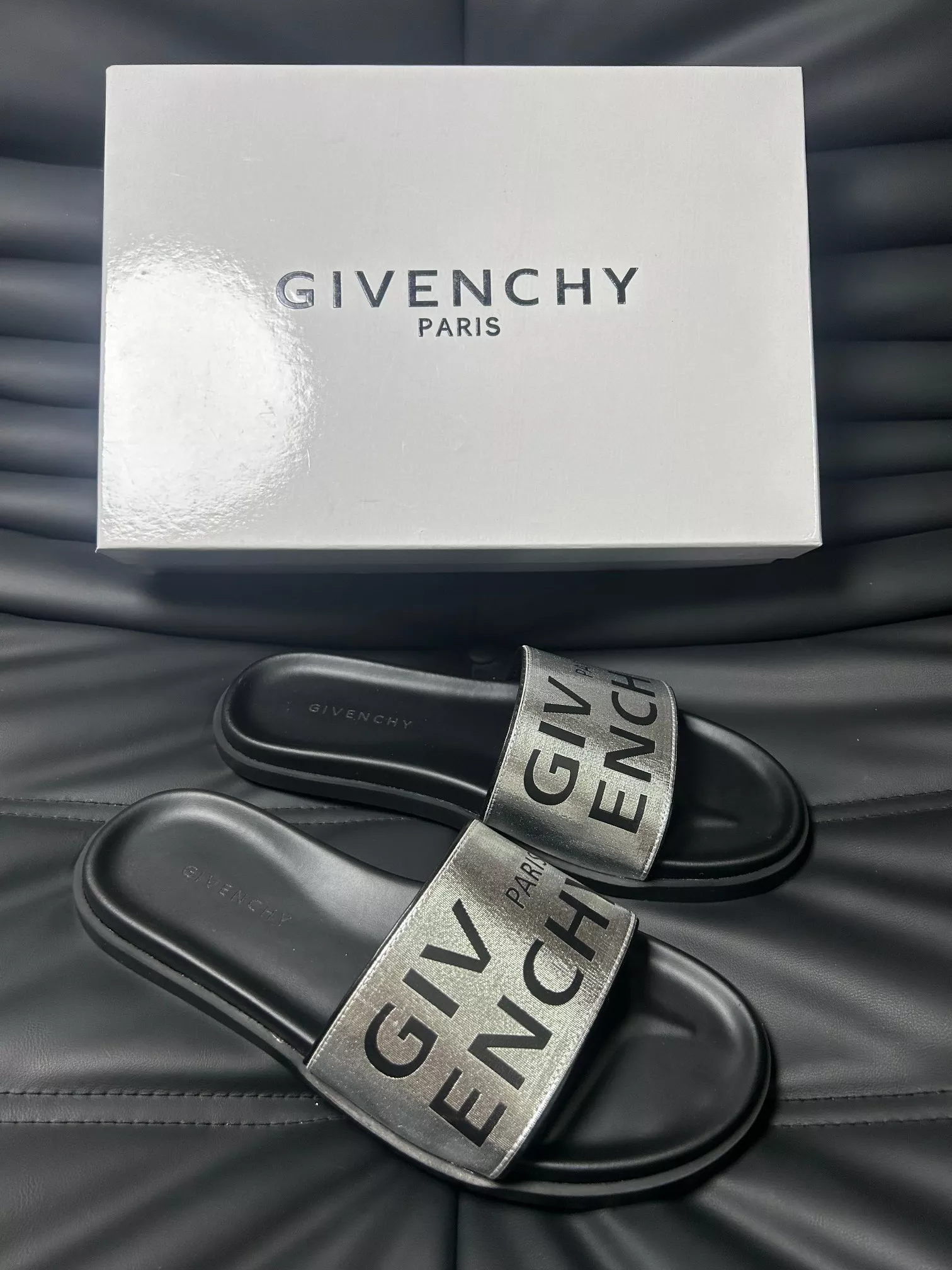 Trendsetting 1841 Givenchy Slippers For Men
