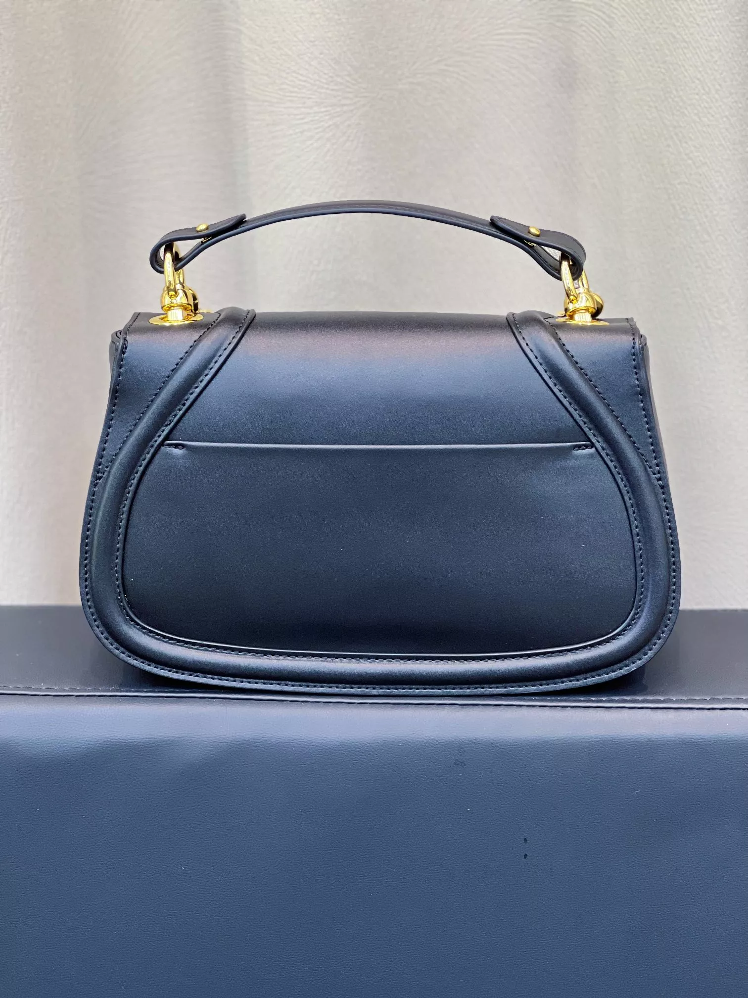 Trendsetting 1893 Gucci AAA Quality Messenger Bags For Women