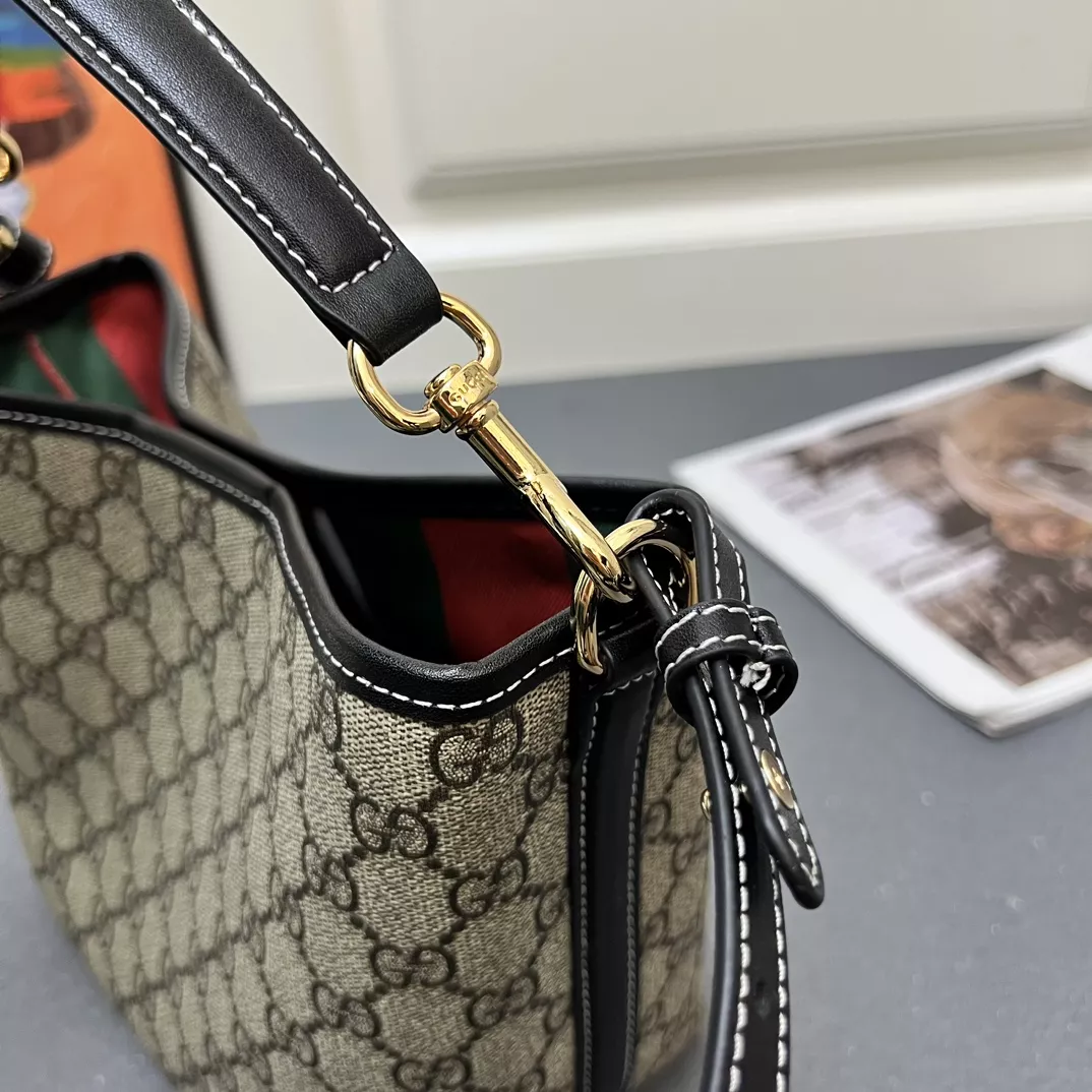 Trendsetting 1906 Gucci AAA Quality Messenger Bags For Women