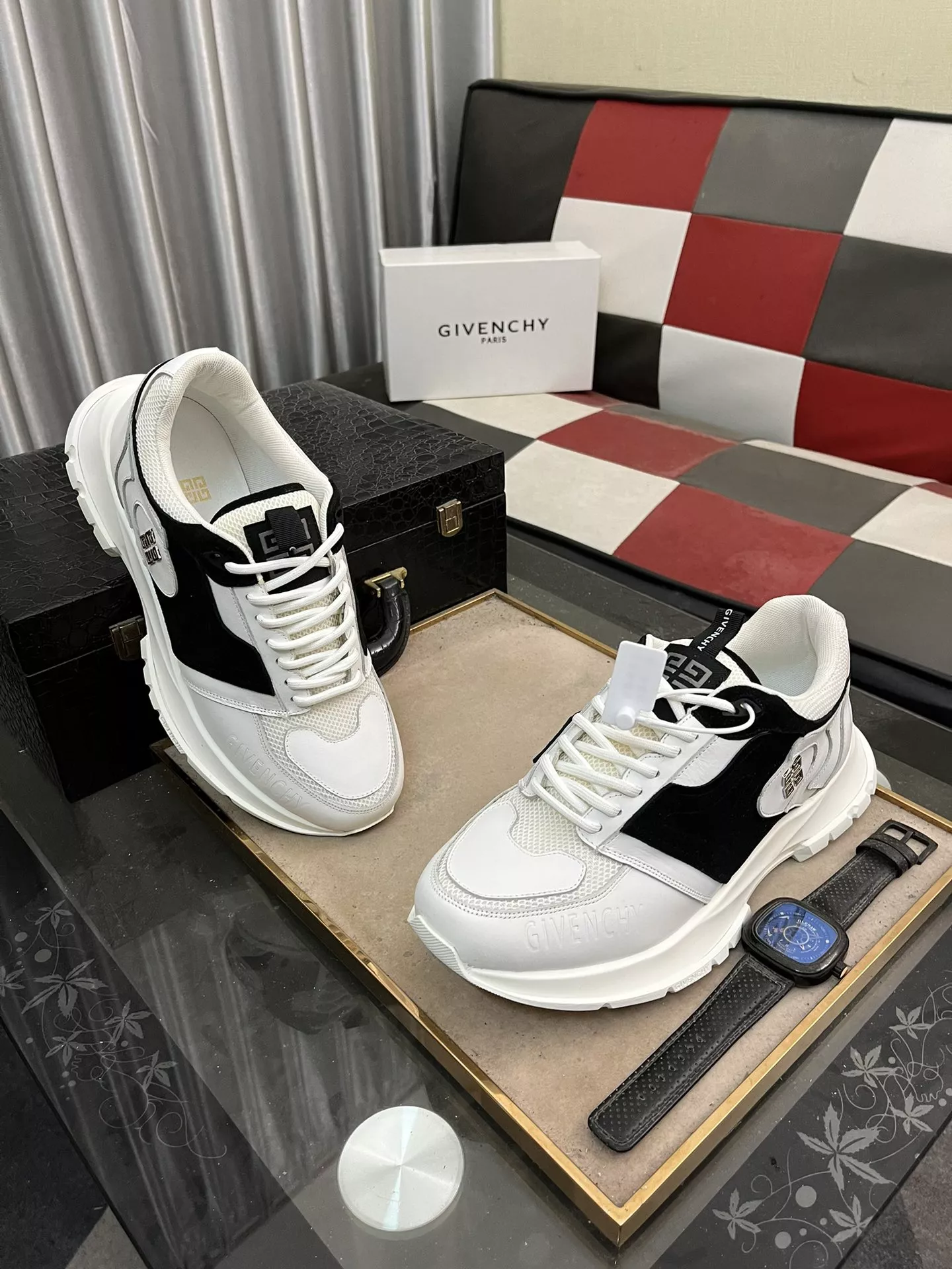 Trendsetting 1934 Givenchy Casual Shoes For Men
