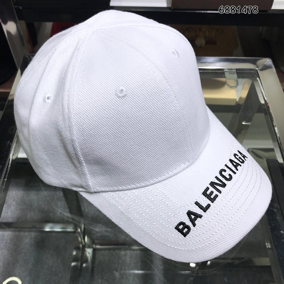 Trendsetting 1940 Balenciaga Hats