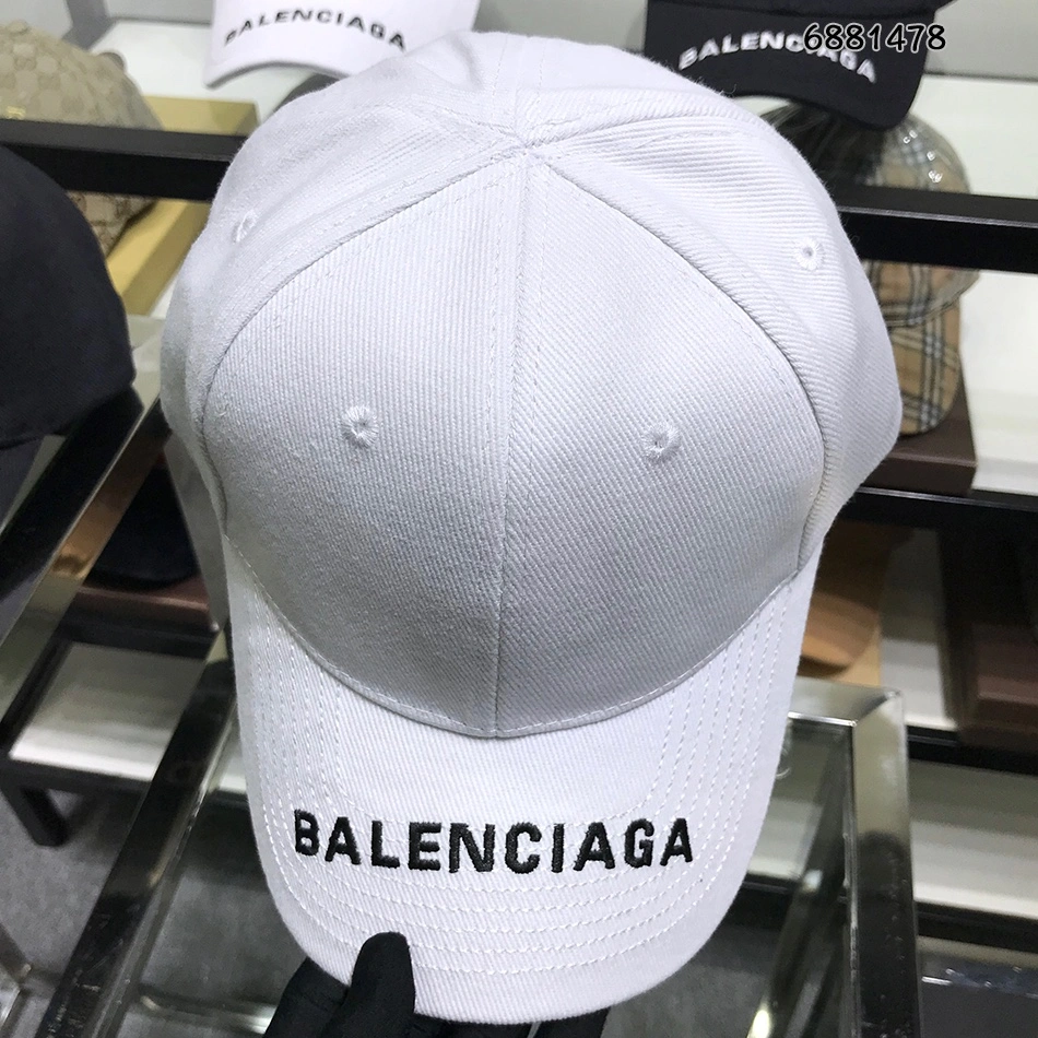 Trendsetting 1940 Balenciaga Hats