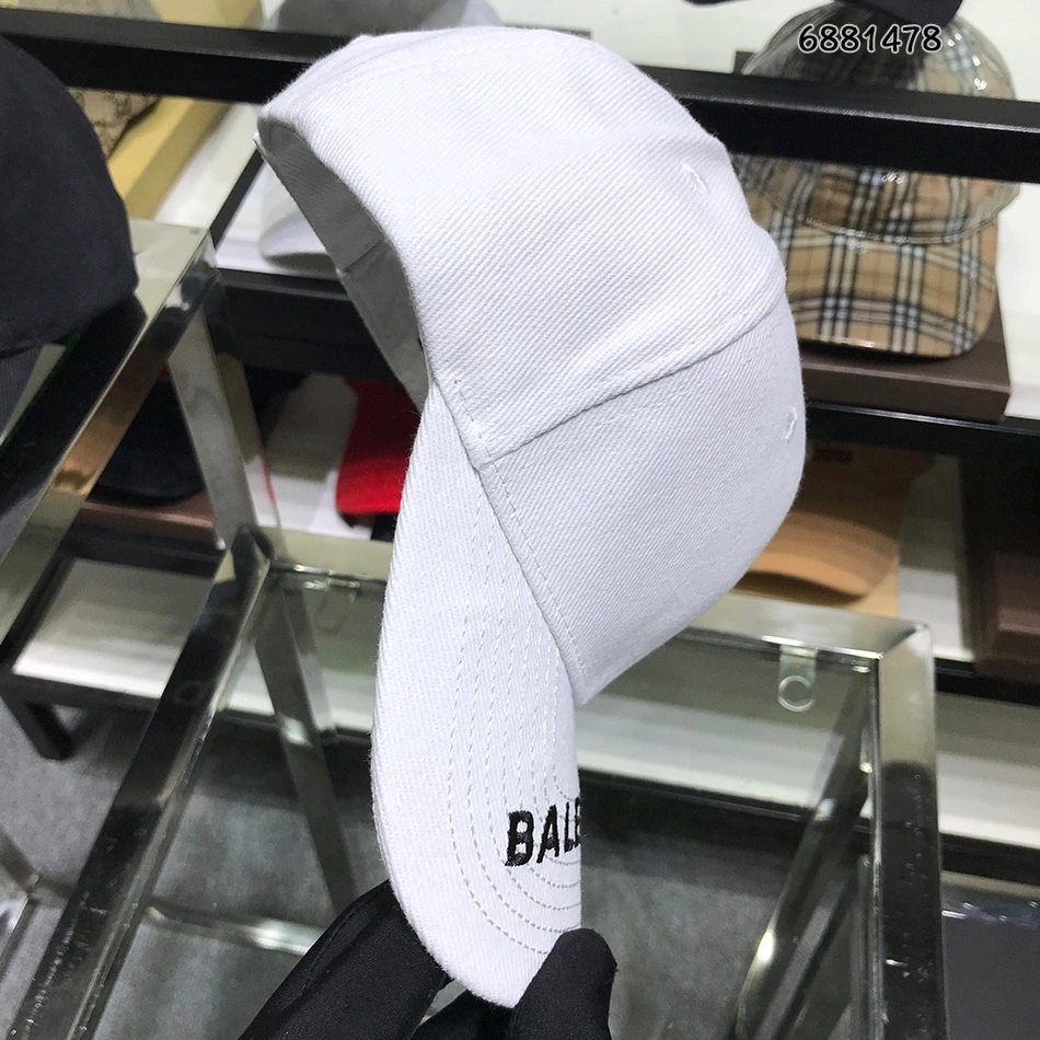 Trendsetting 1940 Balenciaga Hats