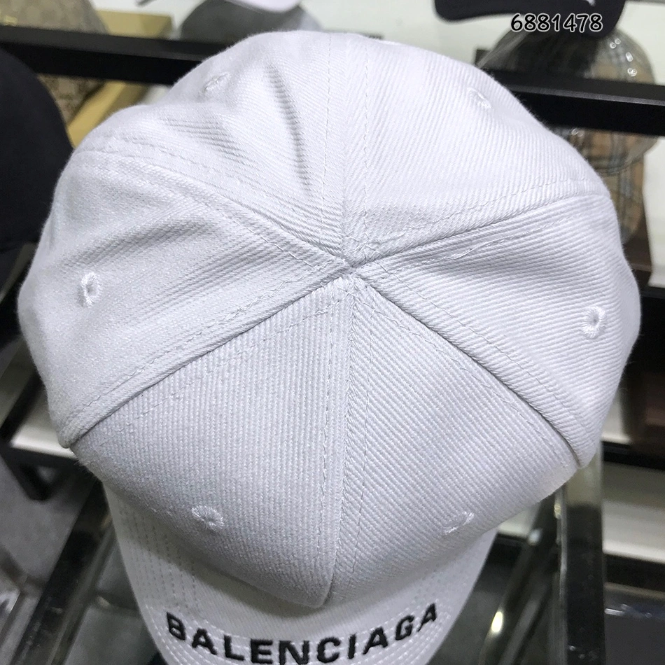 Trendsetting 1940 Balenciaga Hats