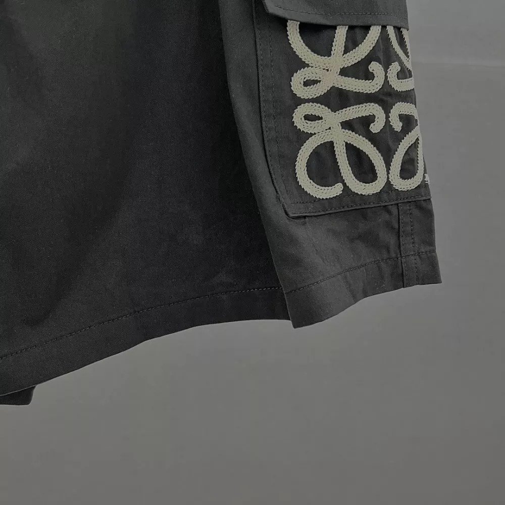 Trendsetting 195 LOEWE Pants For Unisex
